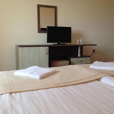 Hotel Laguna Lozenets Habitación foto