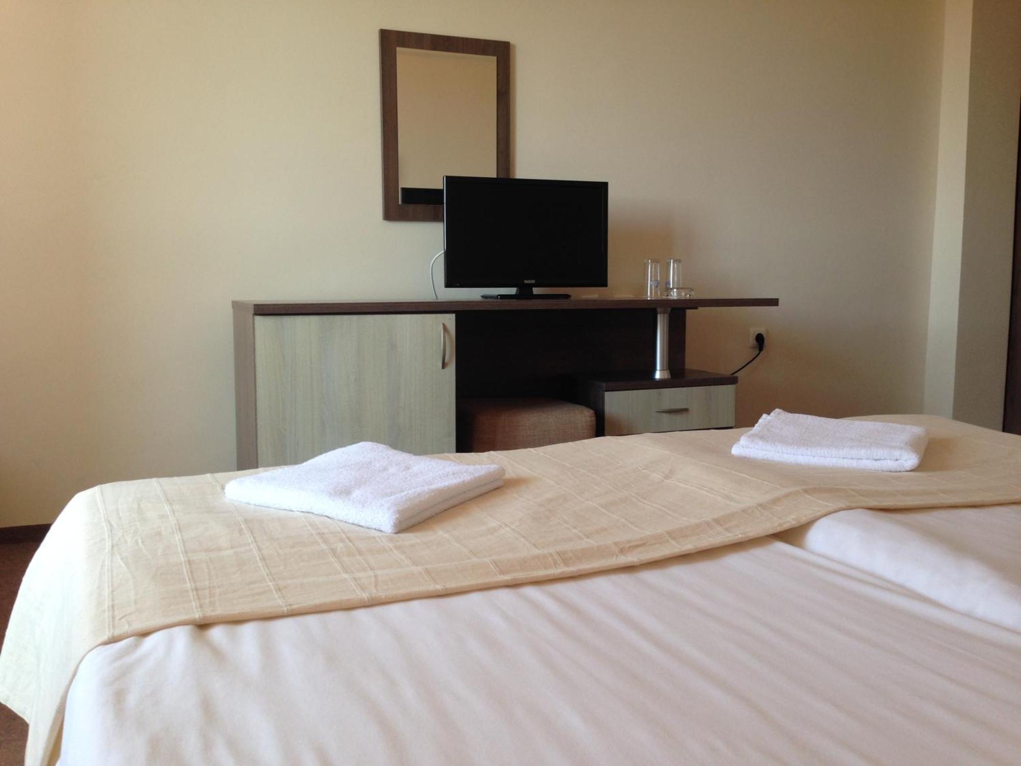 Hotel Laguna Lozenets Habitación foto